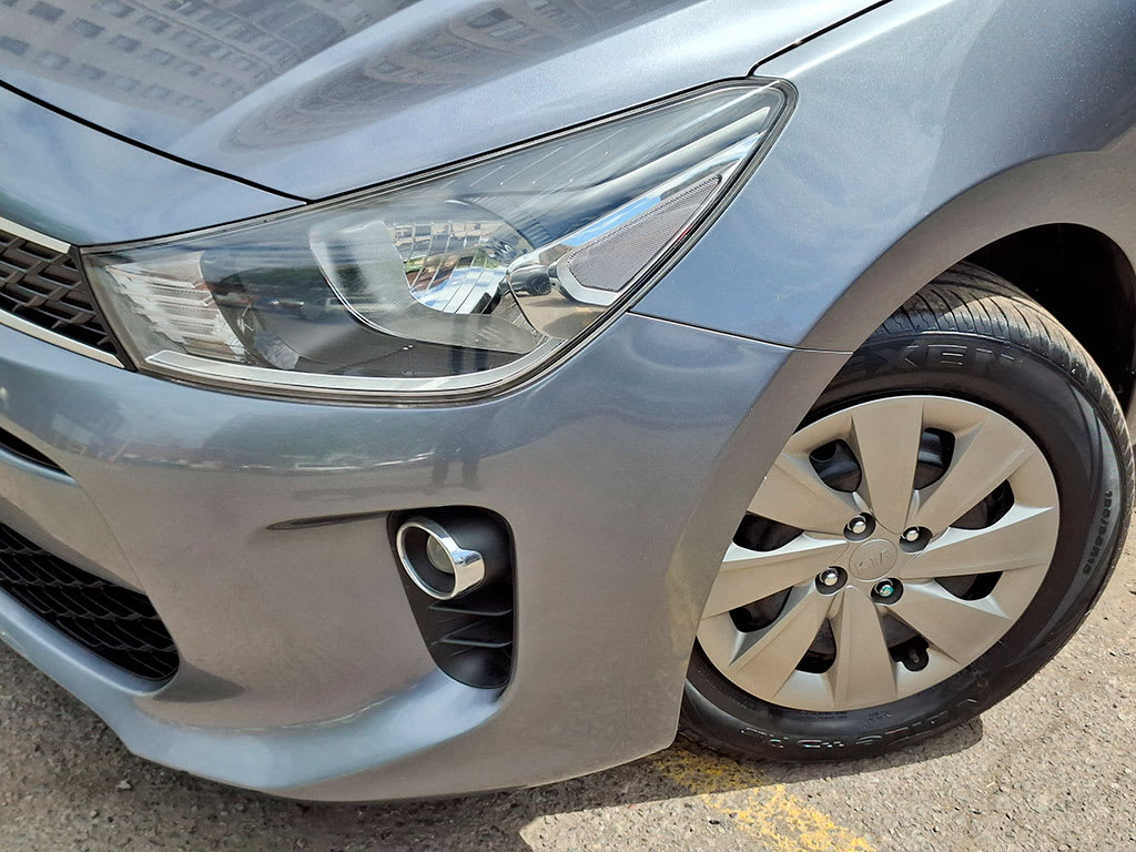 Kia Rio 4 Lx 1.4l 6mt Ac año 2020