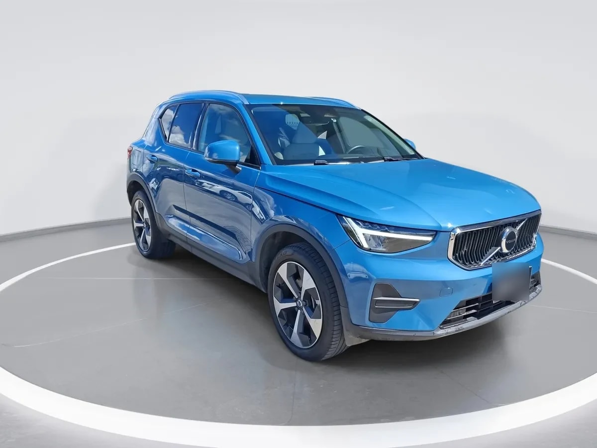 Volvo Xc40 2.0 B4 Plus Hibrido Fwd 4x2 At 5p año 2025