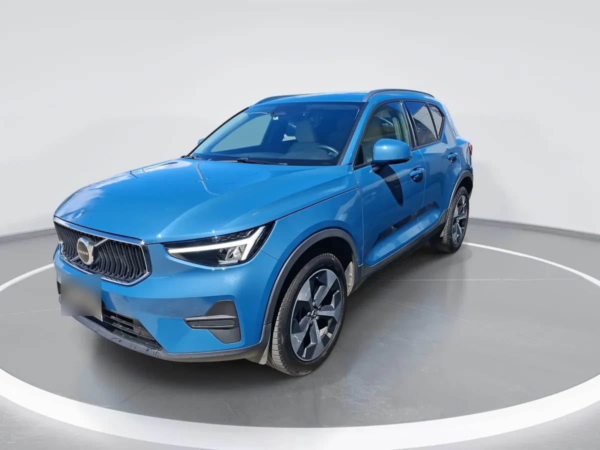 Volvo Xc40 2.0 B4 Plus Hibrido Fwd 4x2 At 5p año 2025
