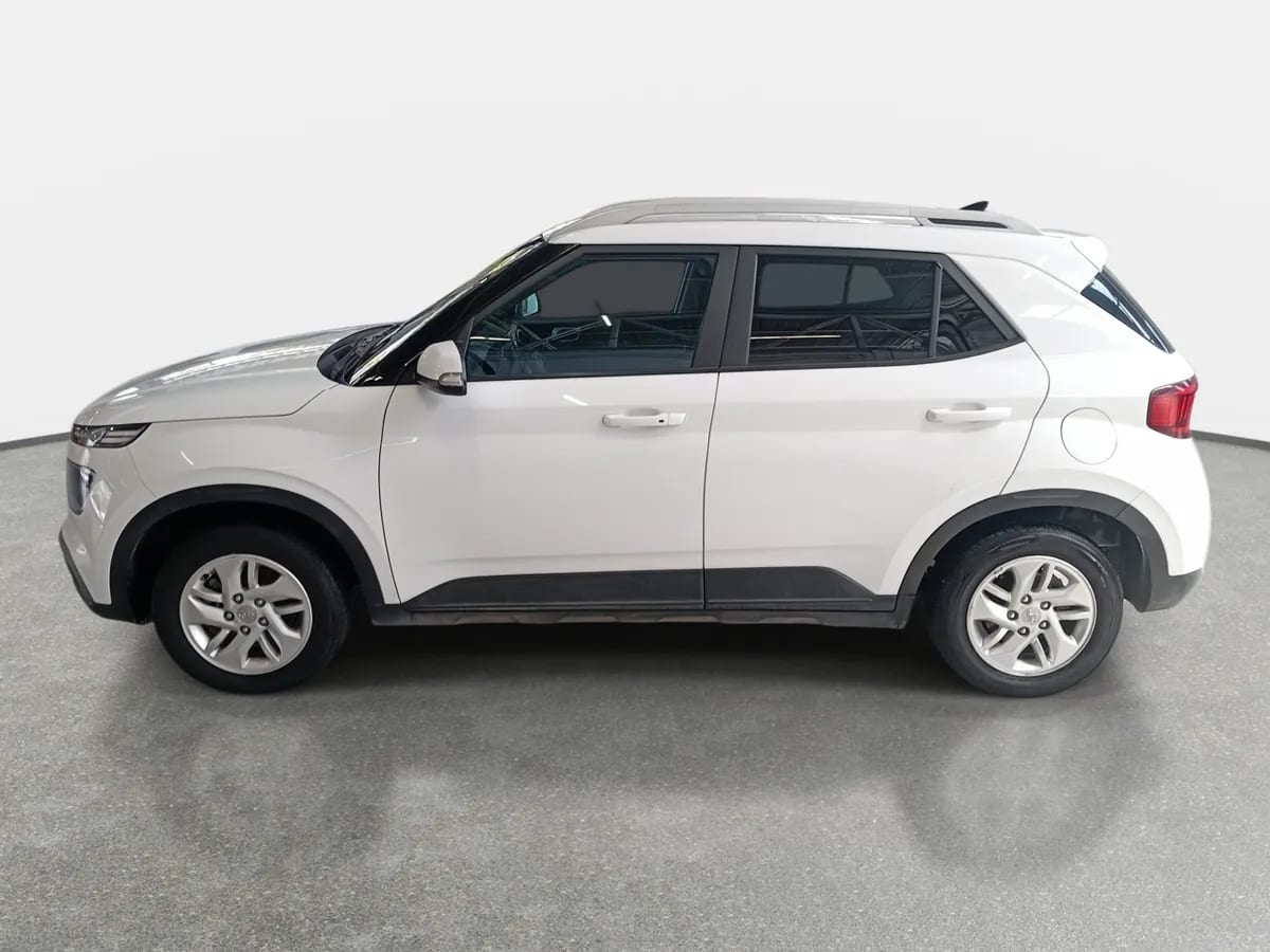 Hyundai Venue 1.6 Qx Value 4x2 Mt 5p año 2020