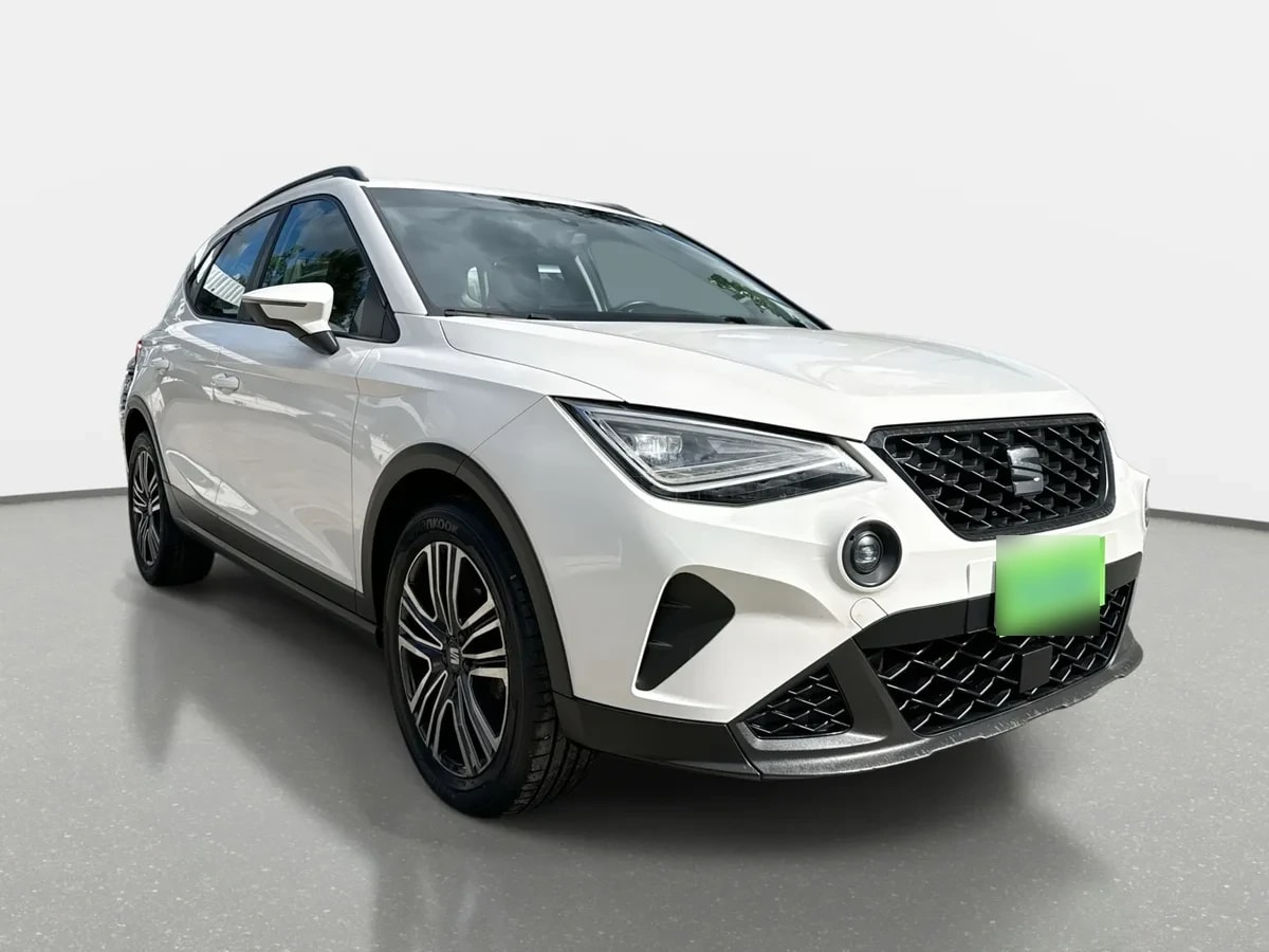 Seat Arona 1.0 Tsi Style 4x2 At 5p año 2023