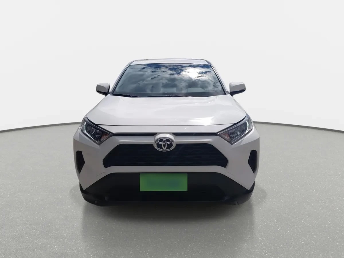 Toyota Rav 4 2.0 Le 4x2 Mt 5p año 2022