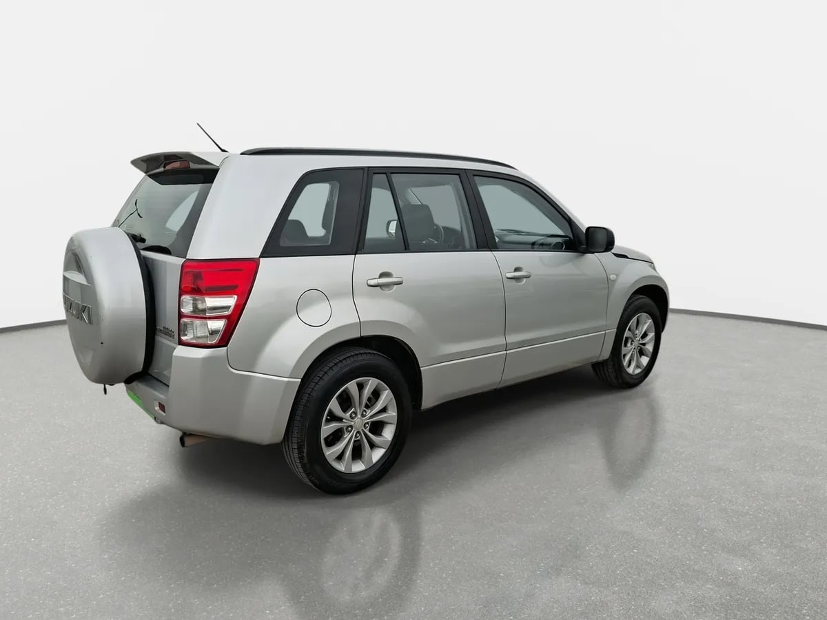 Suzuki Grand Nomade 2.4 Glx Se 2wd At 5p año 2019