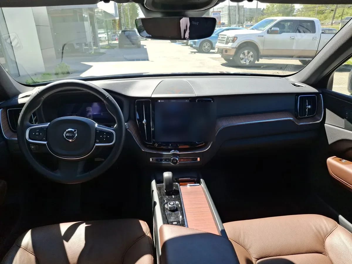 Volvo Xc60 2.0 T8 Recharge Plus Hybrid Awd At 5p año 2026