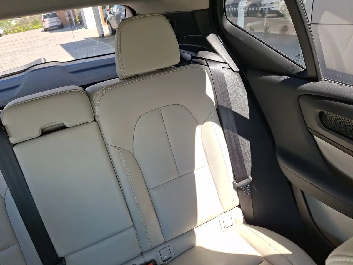 Volvo Xc40 2.0 B4 Plus Hibrido Fwd 4x2 At 5p año 2025