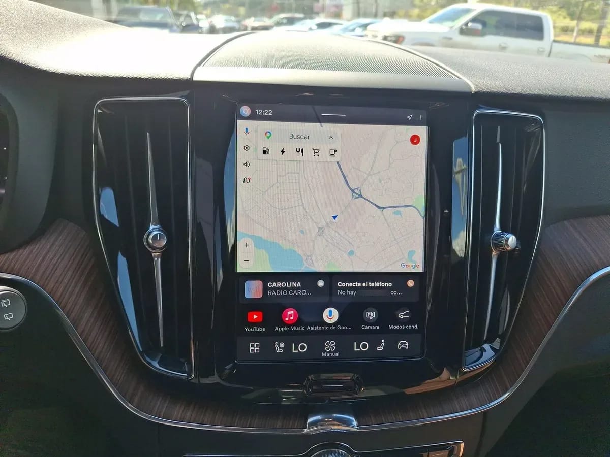Volvo Xc60 2.0 T8 Recharge Plus Hybrid Awd At 5p año 2025