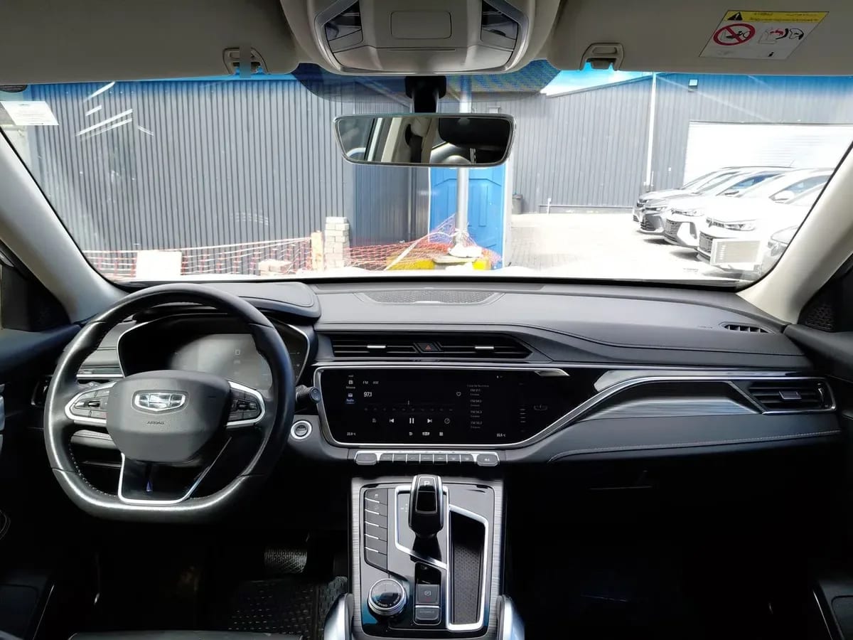 Geely Azkarra 1.5t Comfort 4x2 6at 5p año 2023