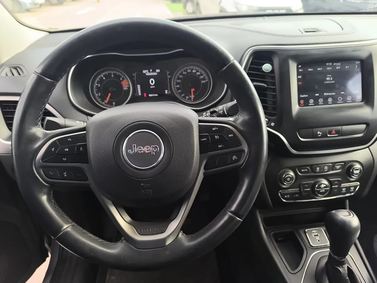 Jeep Cherokee 2.4 Longitude 4x2 At 5p año 2020