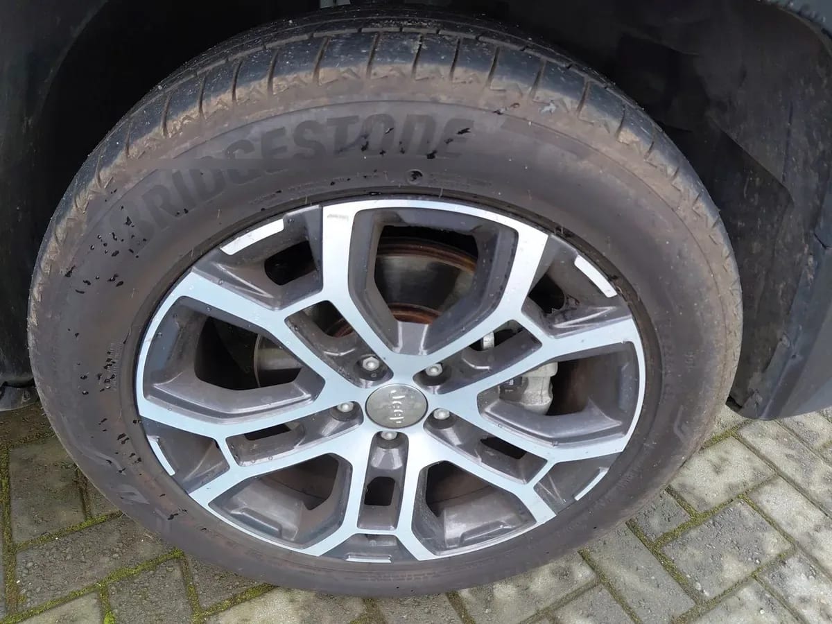 Jeep Renegade 1.3t Longitude 4x2 At 5p año 2025