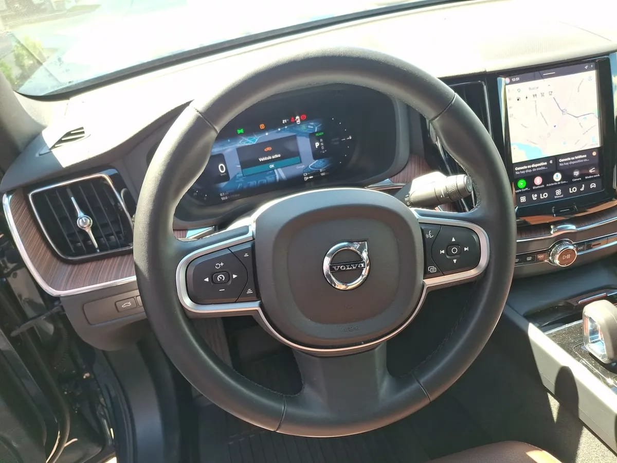 Volvo Xc60 2.0 T8 Recharge Plus Hybrid Awd At 5p año 2026