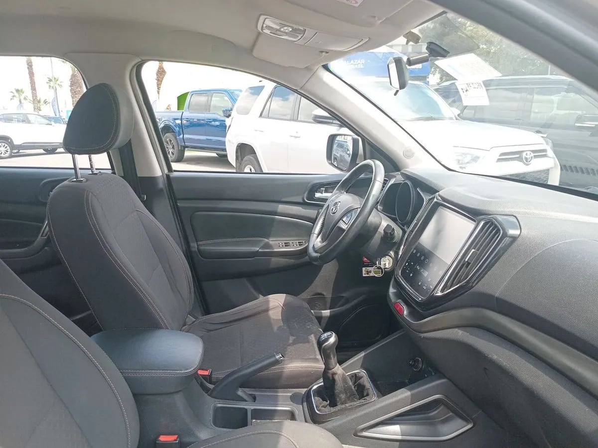 Changan Cx70 1.6 Comfort 4x2 Mt 5p año 2020