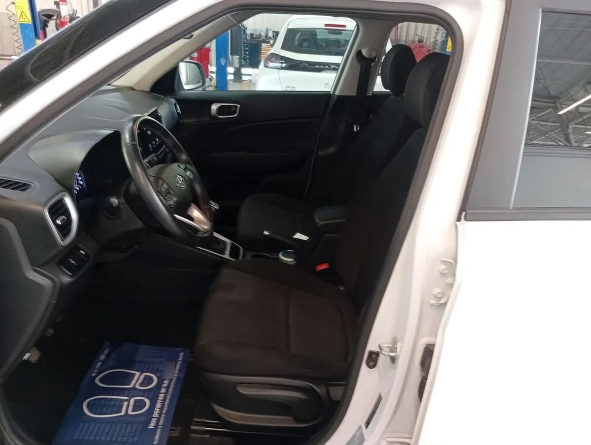 Hyundai Venue 1.6 Qx Value 4x2 Mt 5p año 2020