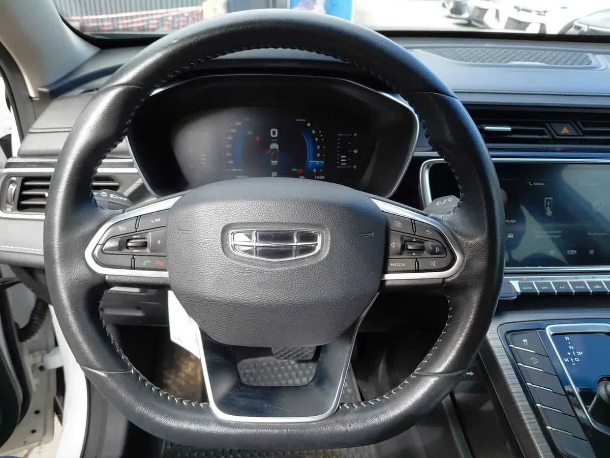Geely Azkarra 1.5t Comfort 4x2 6at 5p año 2023