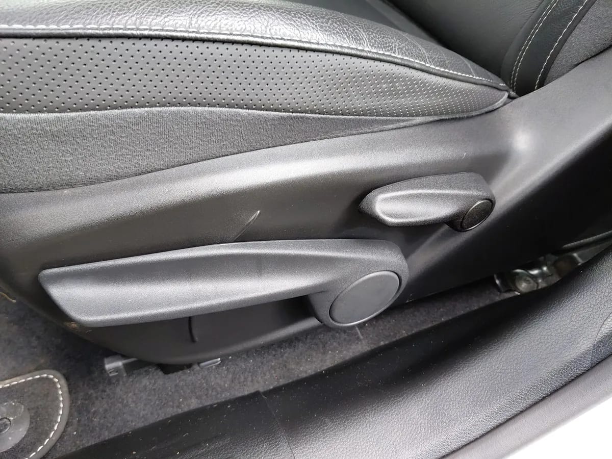 Jeep Renegade 1.3t Longitude 4x2 At 5p año 2025