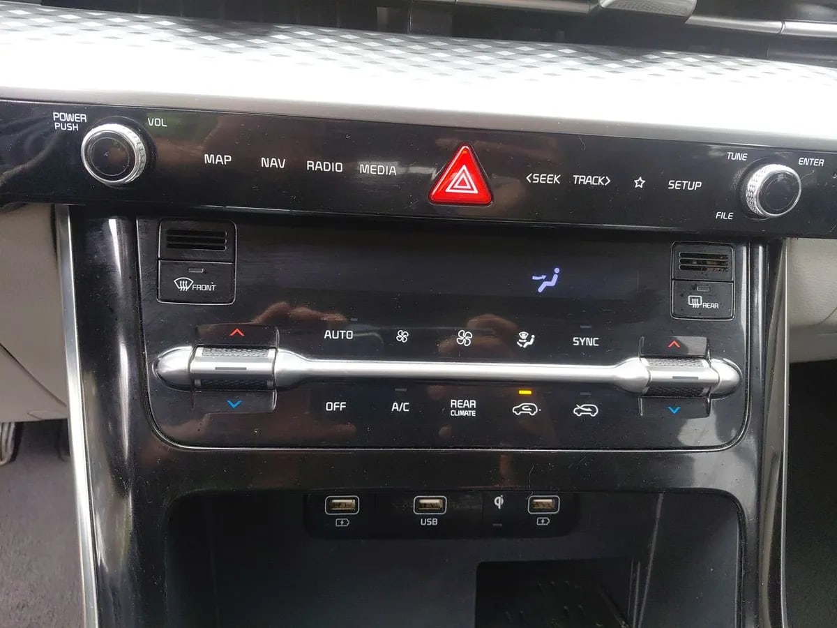 Kia Carnival 3.5 Ex 4x2 8at 5p año 2022