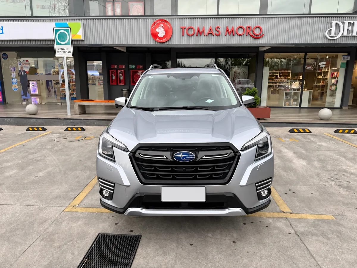 SUBARU FORESTER 2.5 Awd Limited Eyesight Gardx At 4x4 año 2025