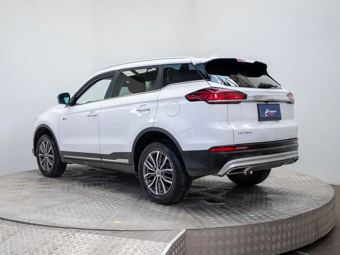 Geely Azkarra 1.5 Turbo Luxury At año 2024