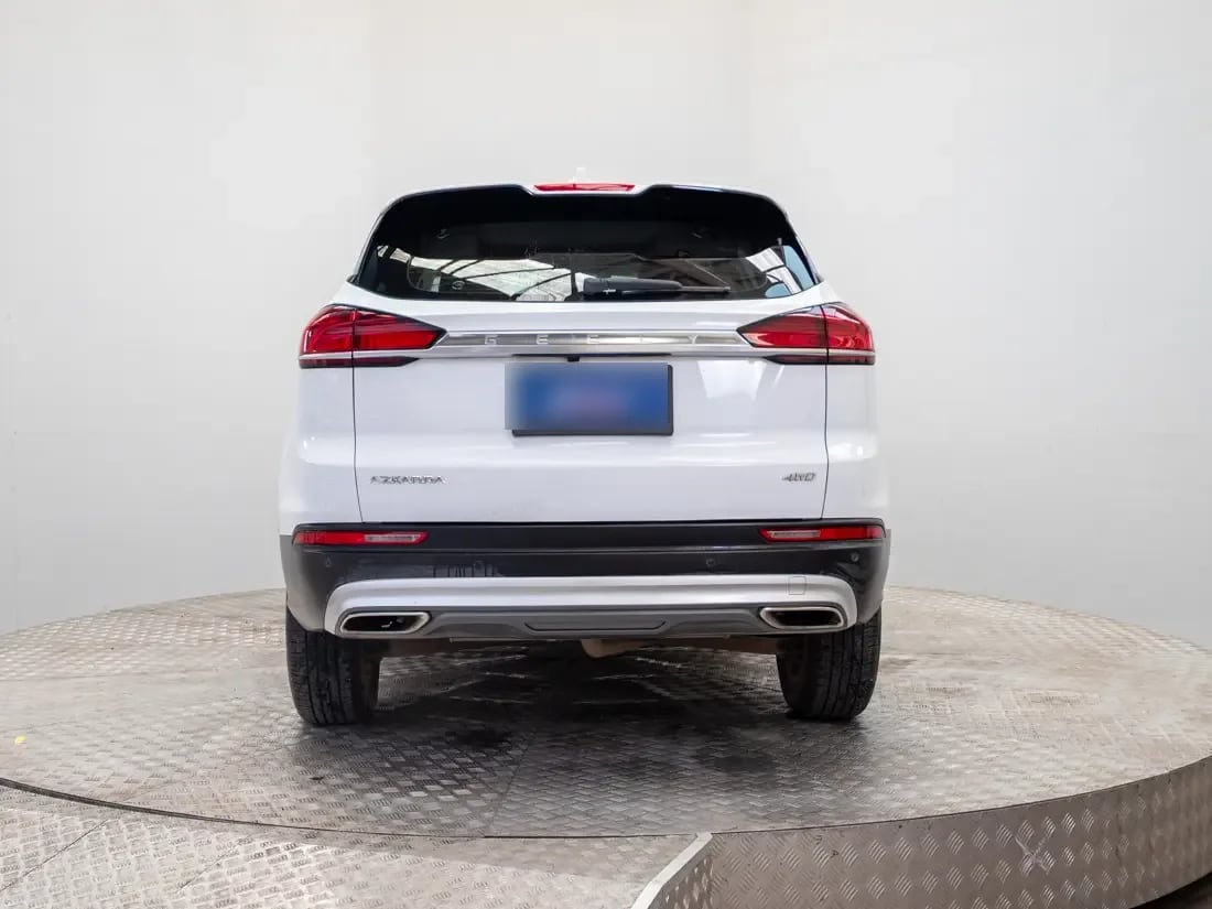 Geely Azkarra 1.5 Turbo Luxury At año 2024