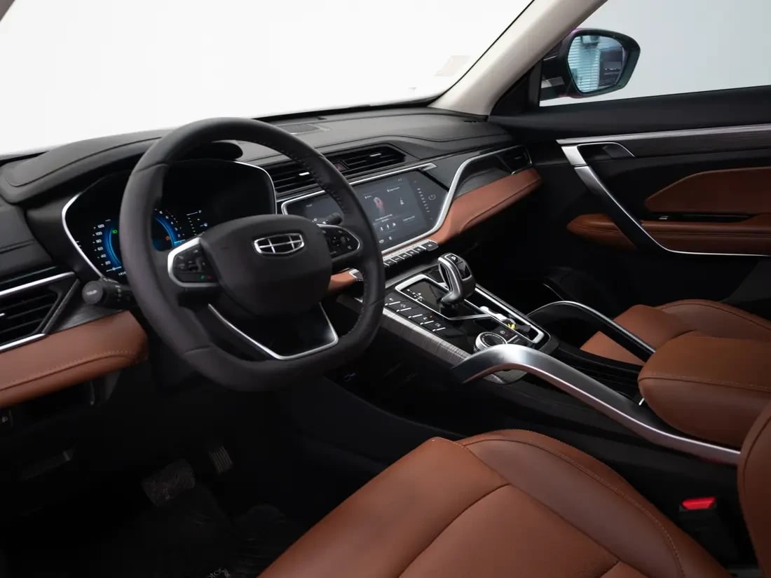 Geely Azkarra 1.5 Turbo Luxury At año 2023