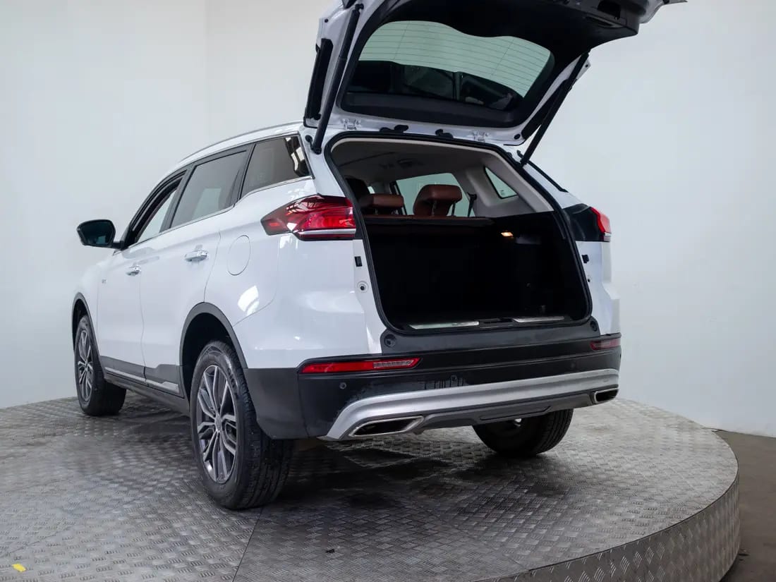 Geely Azkarra 1.5 Turbo Luxury At año 2024