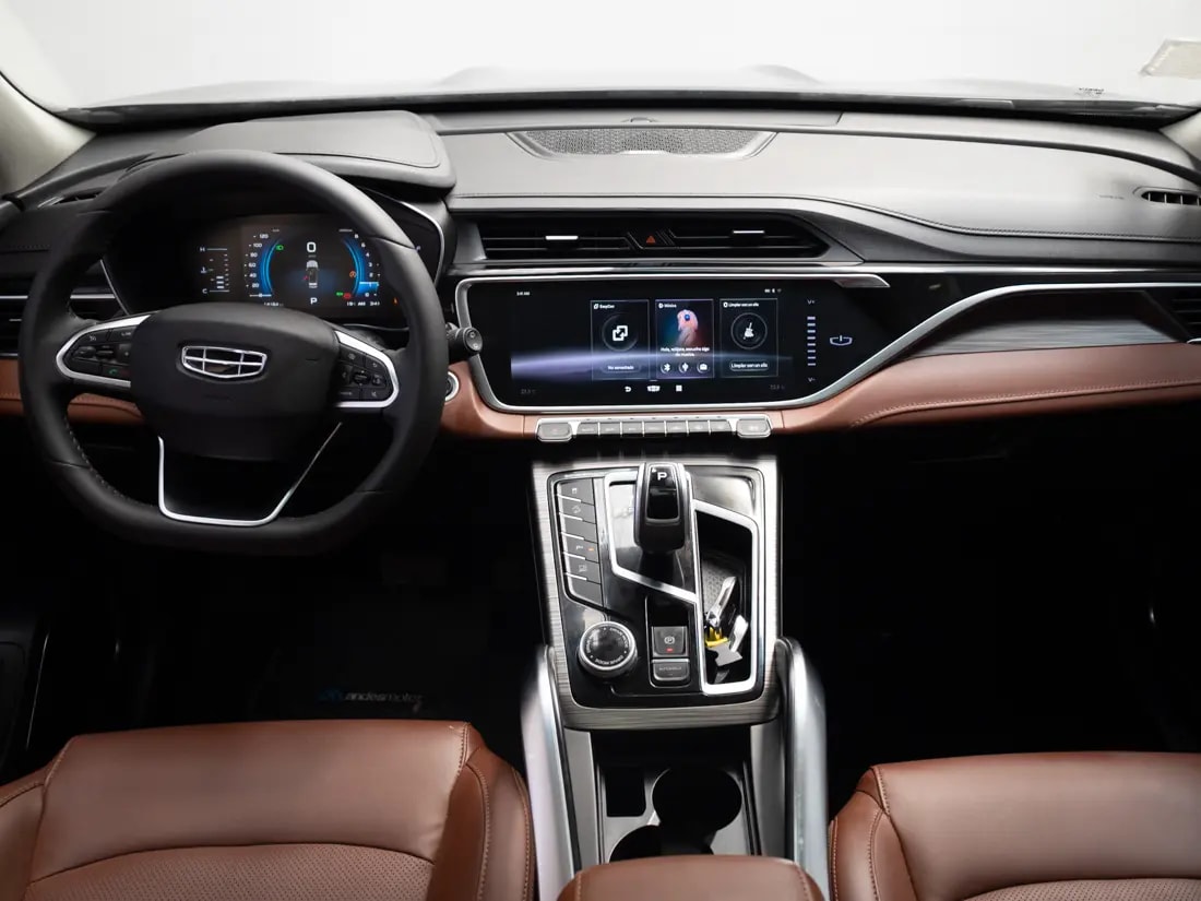 Geely Azkarra 1.5 Turbo Luxury At año 2023