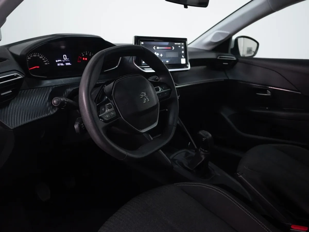 Peugeot 208 Puretech 75 Mt 1.2 año 2023
