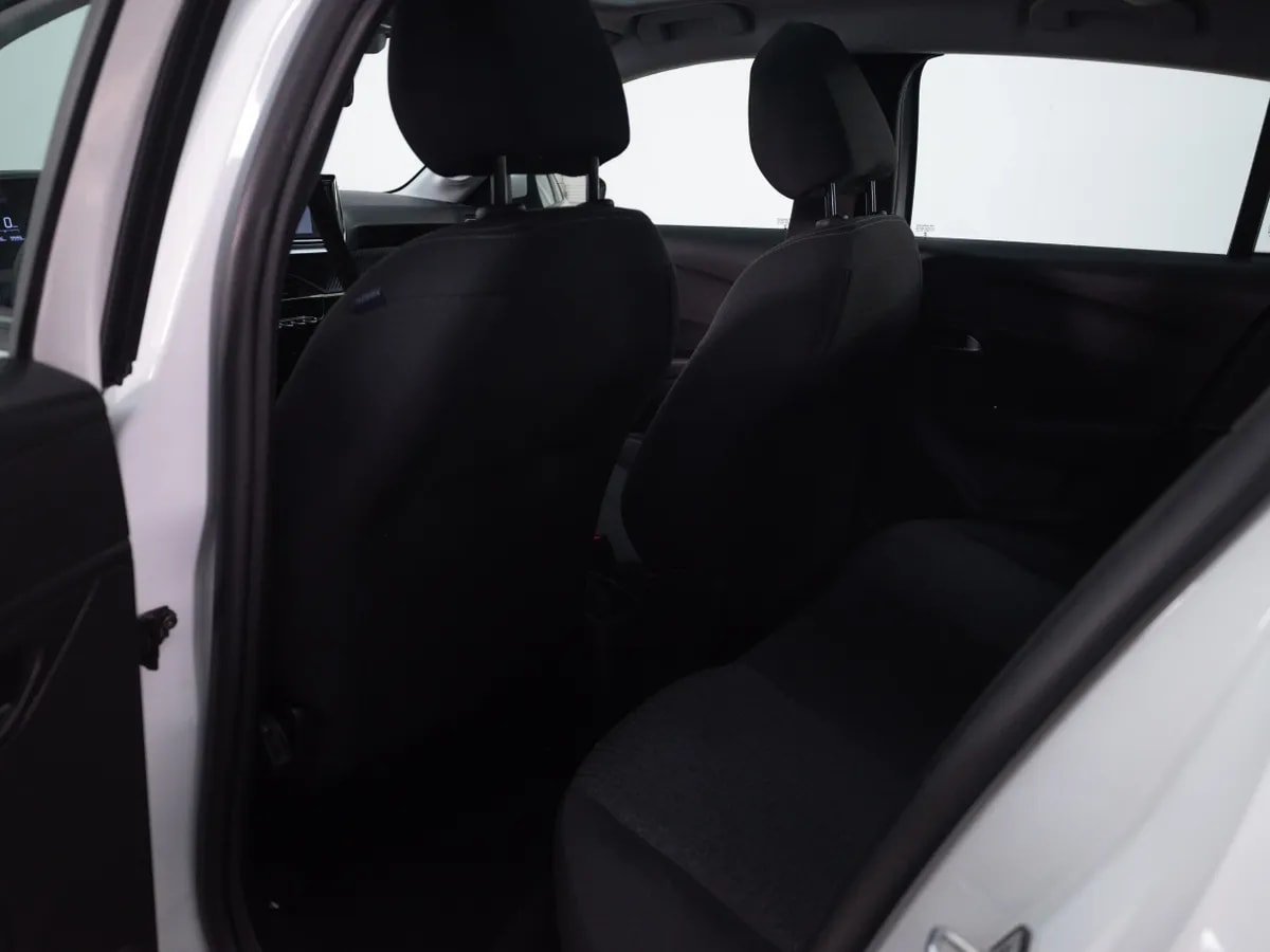 Peugeot 208 Puretech 75 Mt 1.2 año 2023