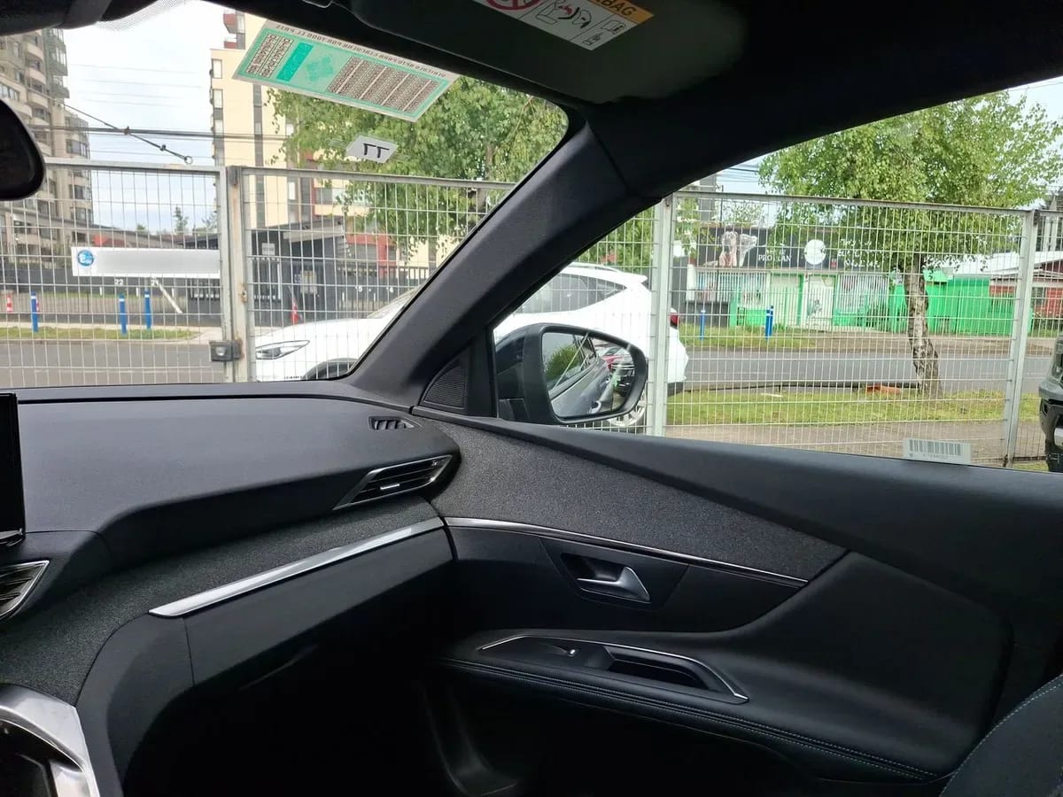 Peugeot 3008 1.6 Allure Pack Thp 165 4x2 Eat6 5p año 2024