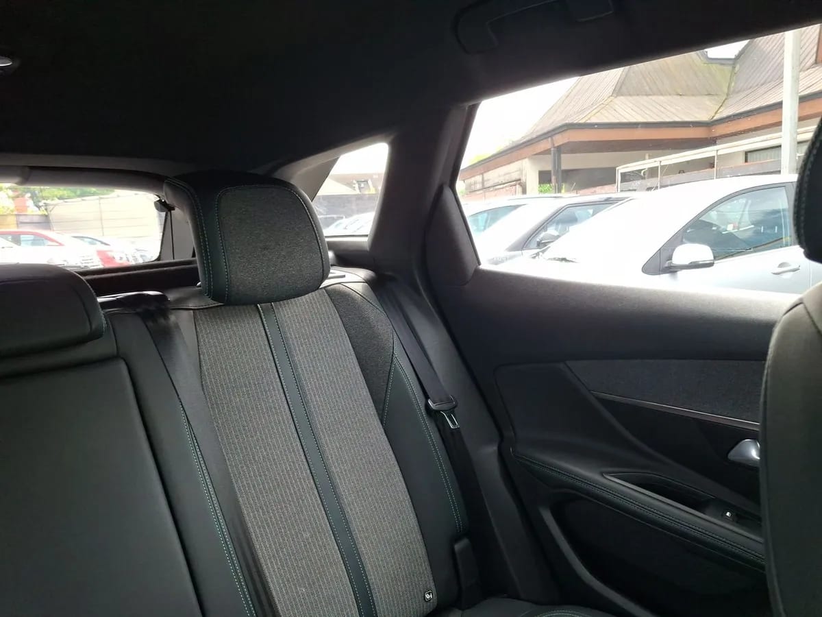 Peugeot 3008 1.6 Allure Pack Thp 165 4x2 Eat6 5p año 2024