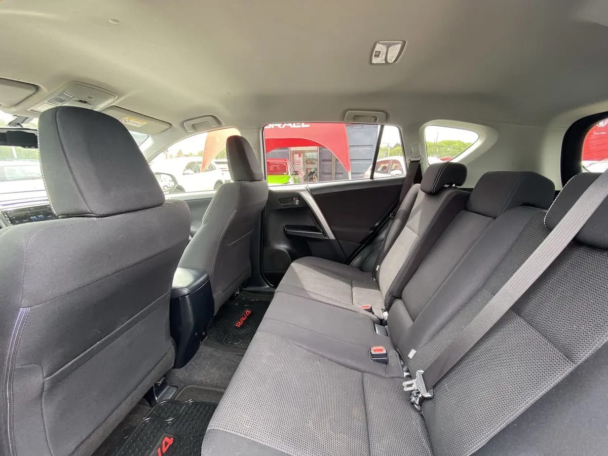 Toyota Rav 4 2.5 4x2 Super Lujo At 5p año 2019