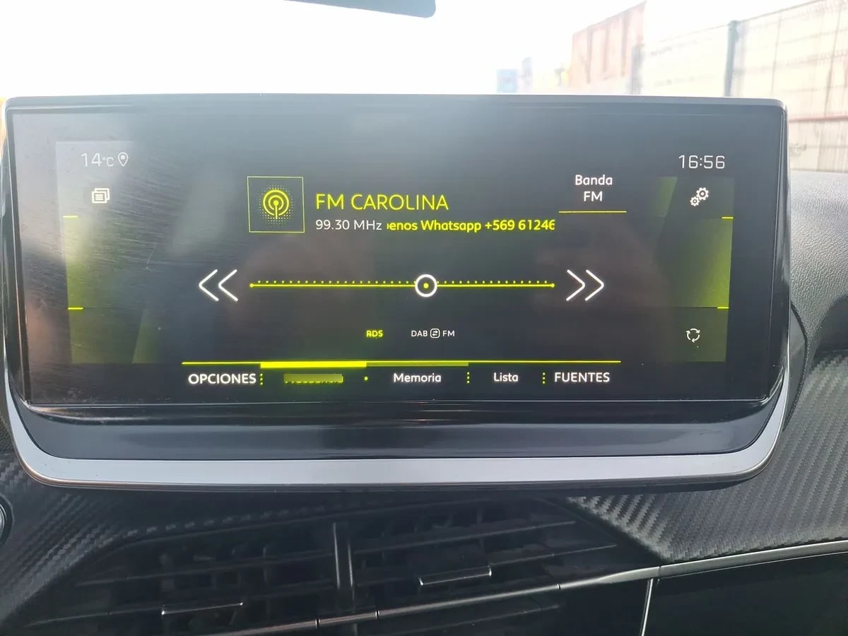 Peugeot 2008 1.5 Allure Bluehdi 130 4x2 At 5p año 2023