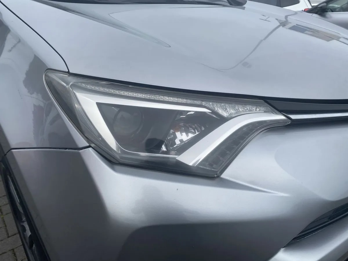 Toyota Rav 4 2.5 4x2 Super Lujo At 5p año 2019