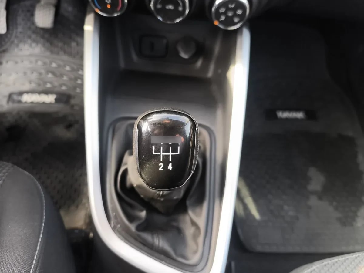 Chevrolet Onix 1.0t Ltz P2 4x2 Sdn Mt5 4p año 2024