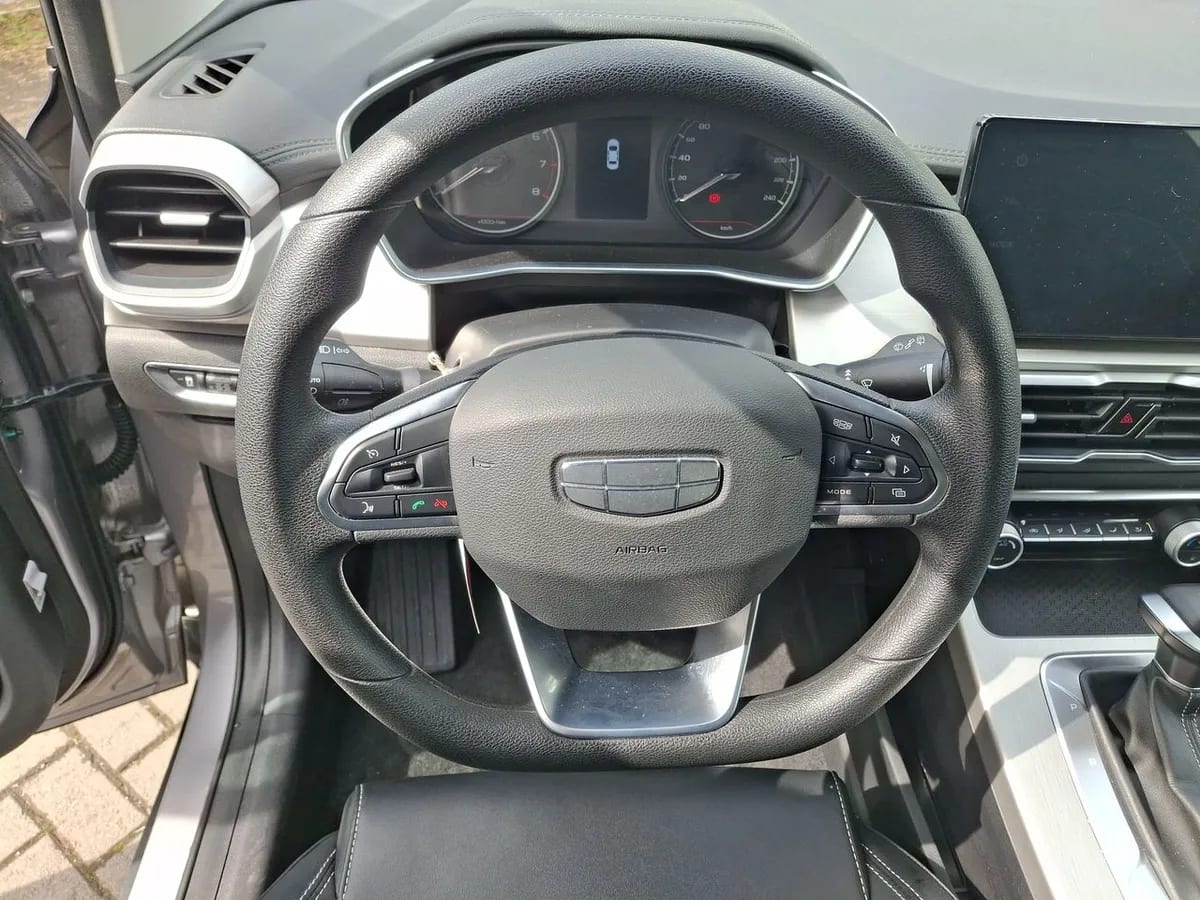 Geely Coolray Lite 1.5 Prime 2wd Cvt At 5p año 2026