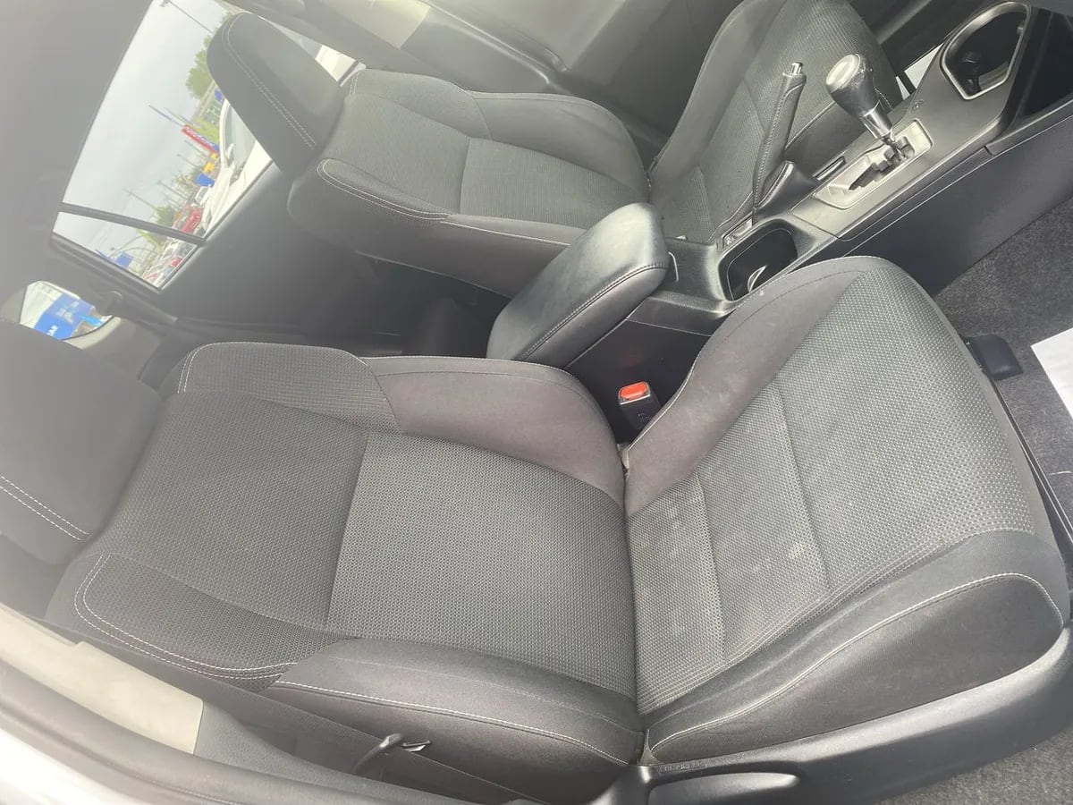 Toyota Rav 4 2.5 4x2 Super Lujo At 5p año 2019