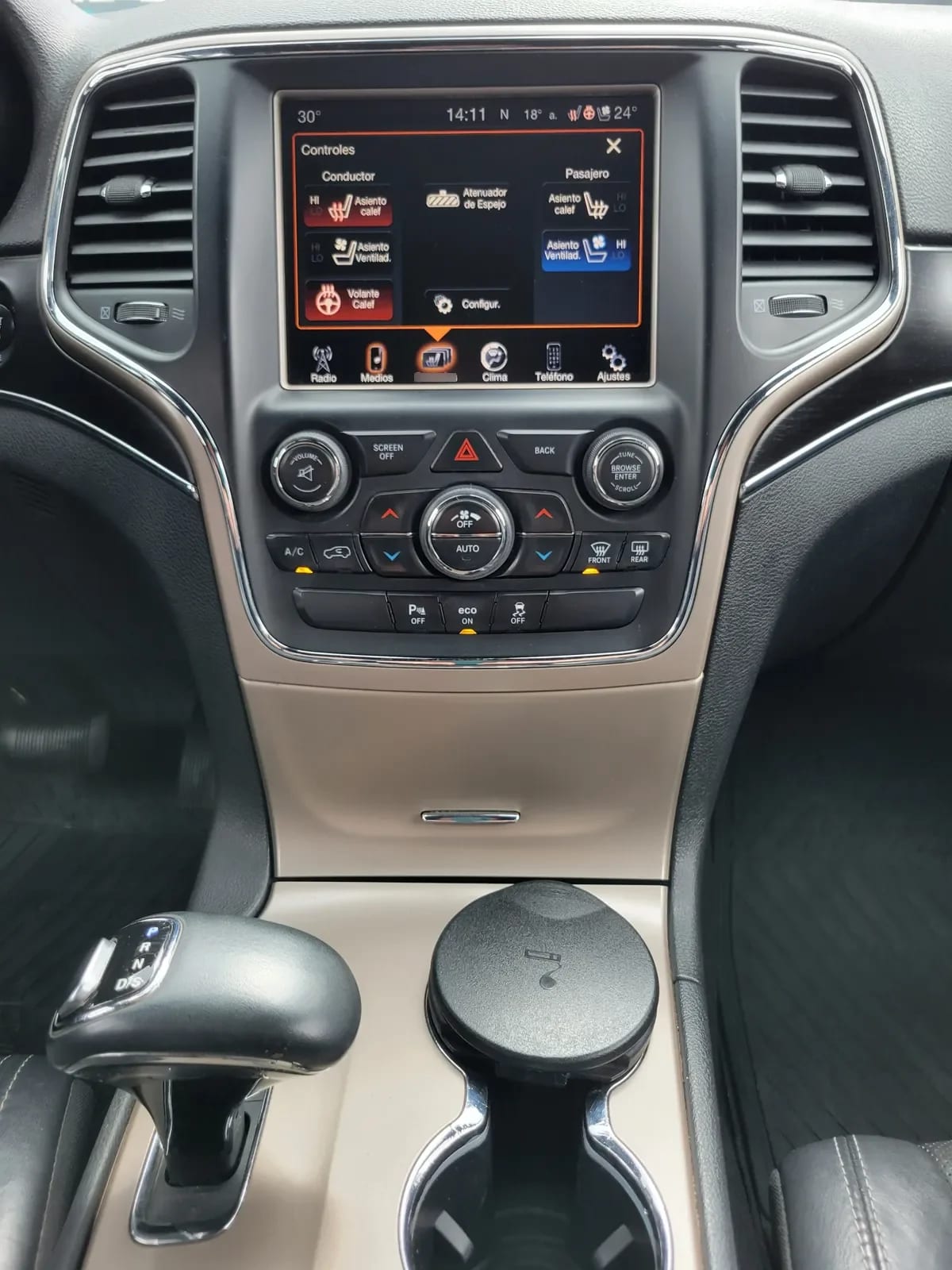 JEEP GRAND CHEROKEE  año 2015