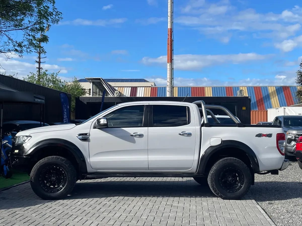FORD RANGER 3.2 Dsl Xlt At 4x4 Diesel año 2022