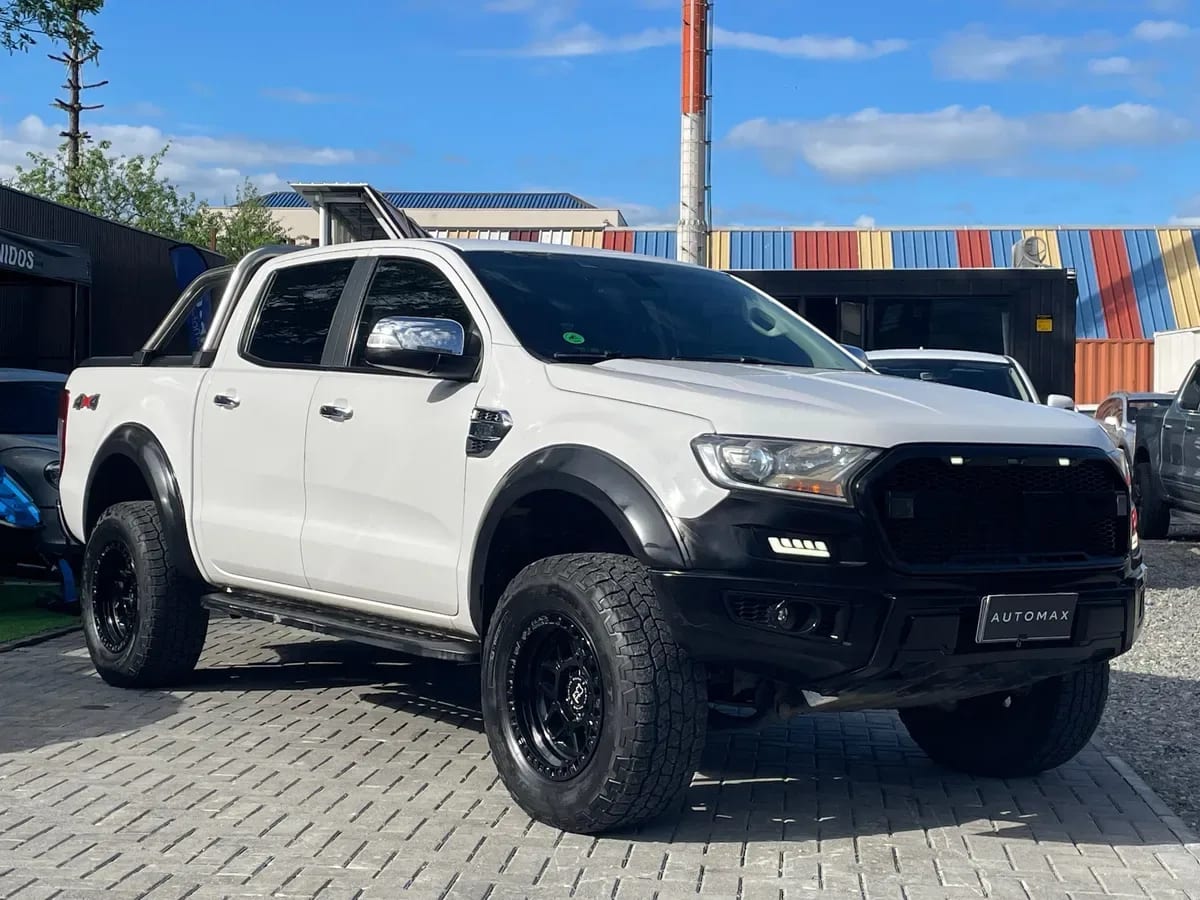 FORD RANGER 3.2 Dsl Xlt At 4x4 Diesel año 2022