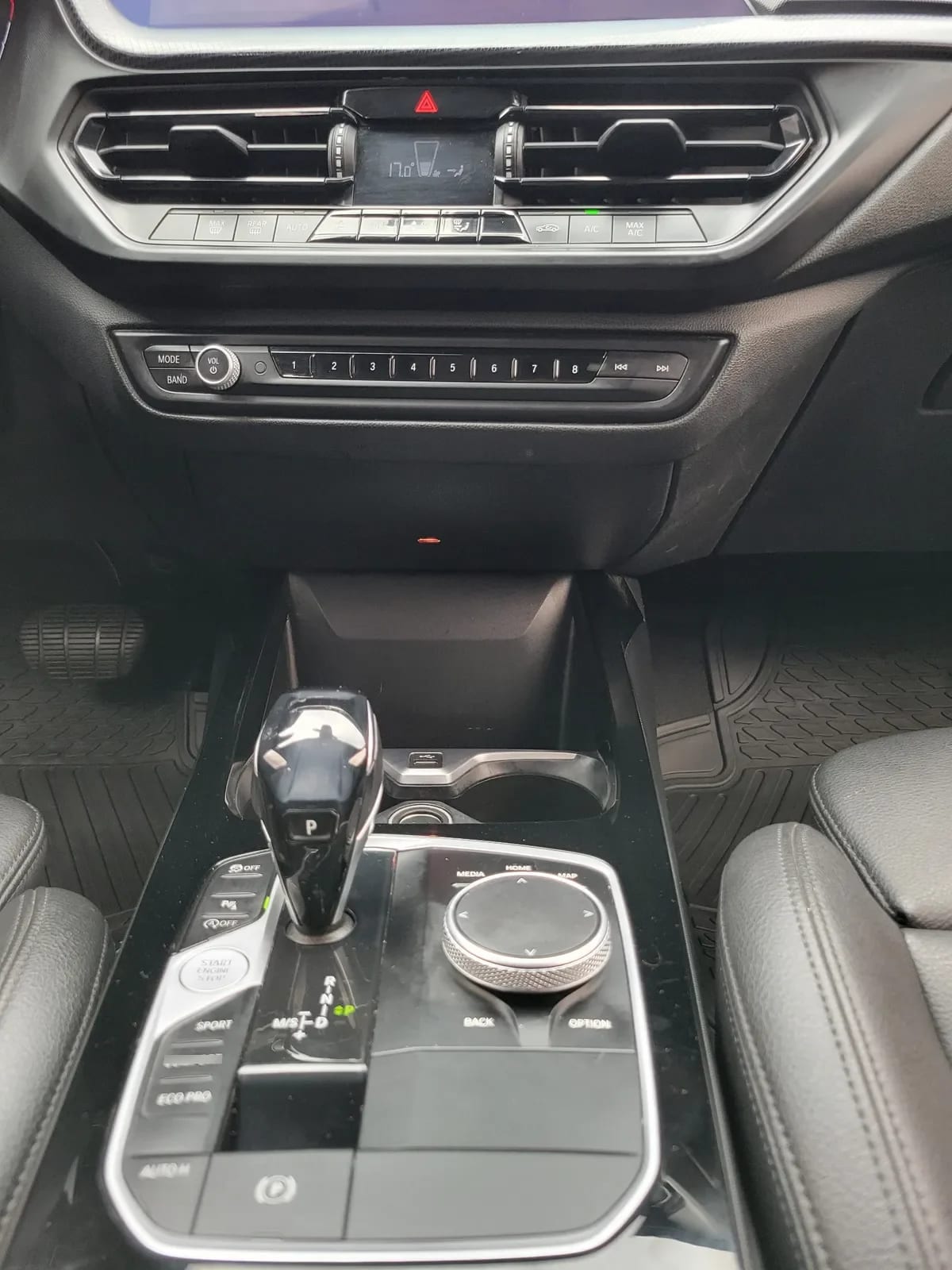 BMW 218  año 2021