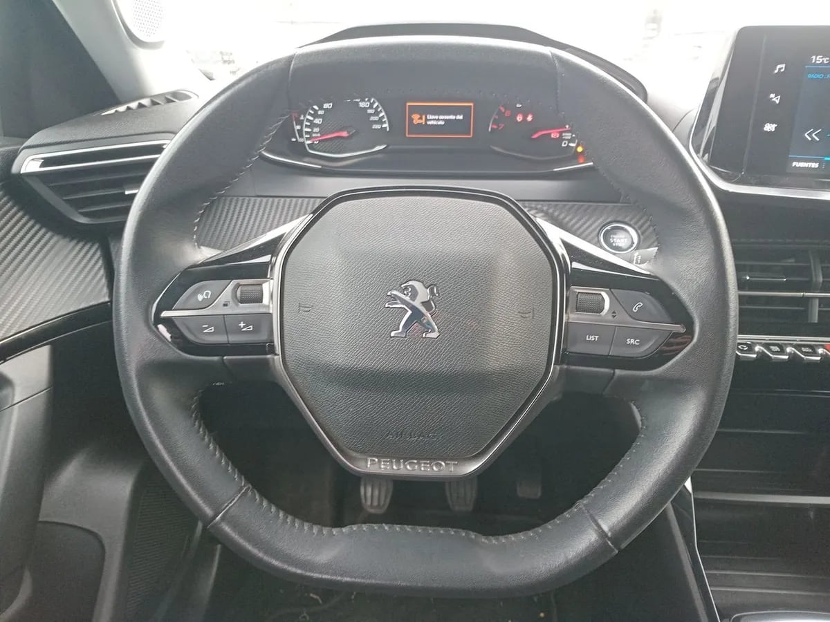 Peugeot 2008 1.2 Active Puretech 130 4x2 Mt 5p año 2022