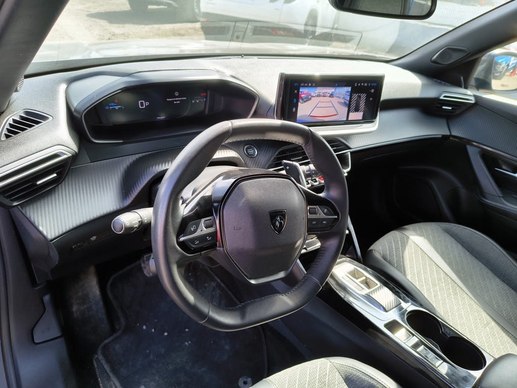 Peugeot 2008 Blue Hdi 1.5 Aut año 2025