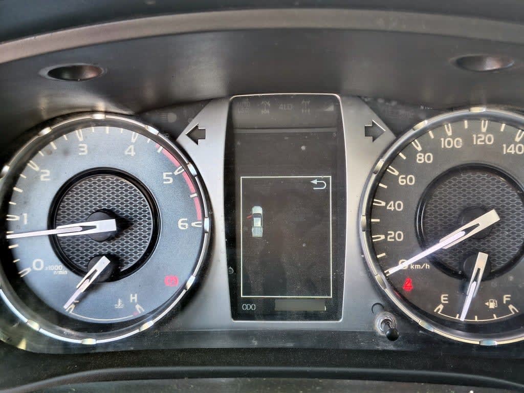 Toyota Hilux Dx Tss 2.4 Diesel 4x2 T/m año 2023