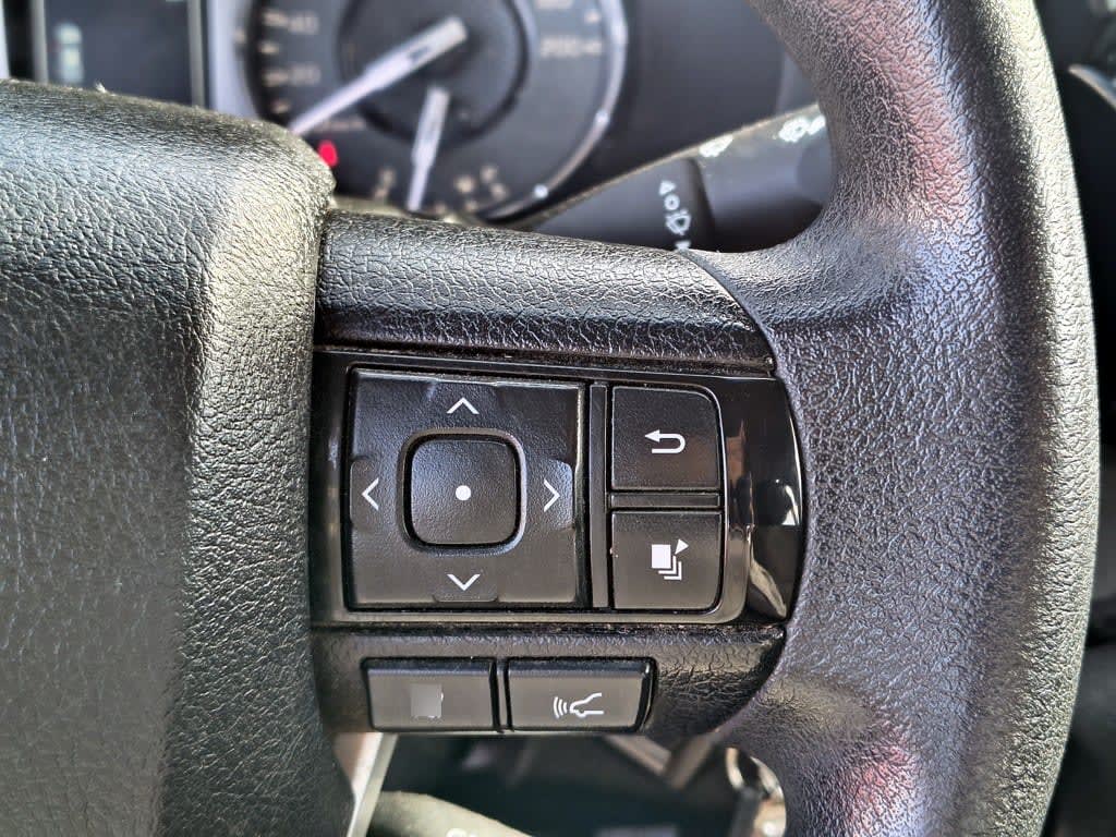 Toyota Hilux Dx Tss 2.4 Diesel 4x2 T/m año 2023
