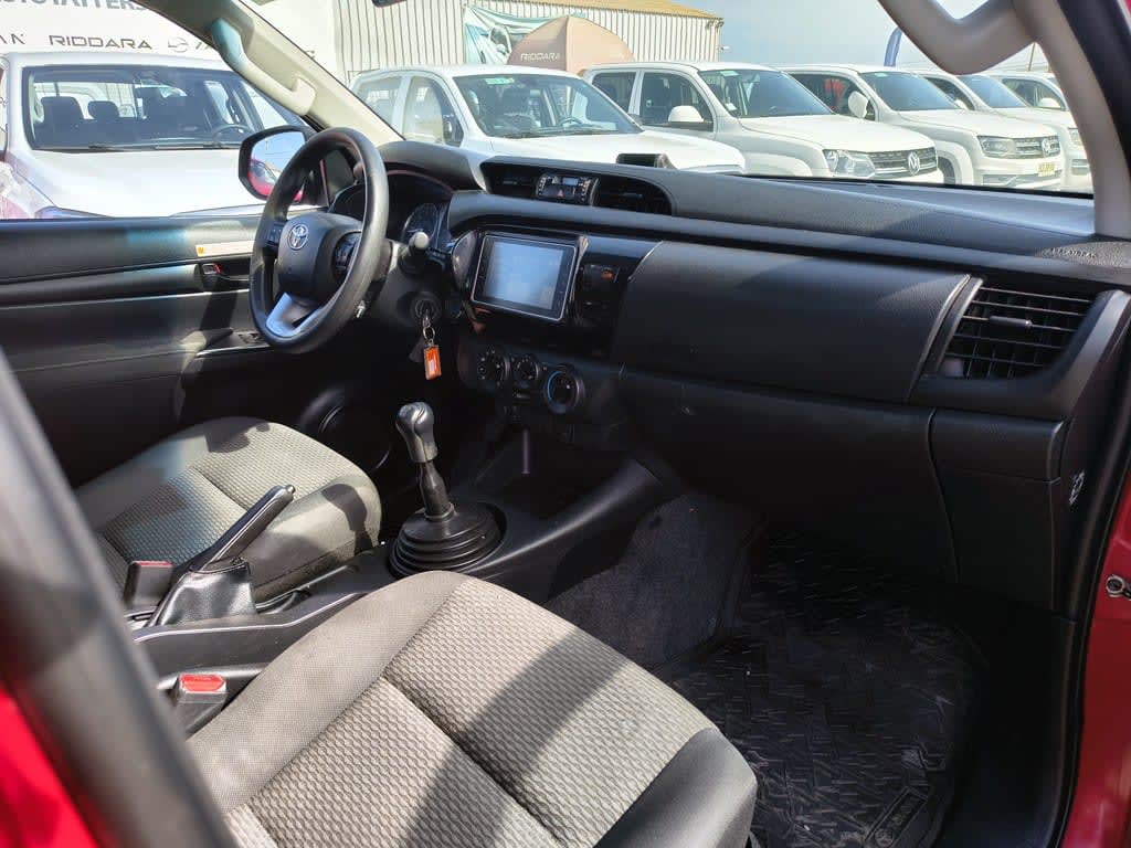 Toyota Hilux Dx Tss 2.4 Diesel 4x2 T/m año 2023