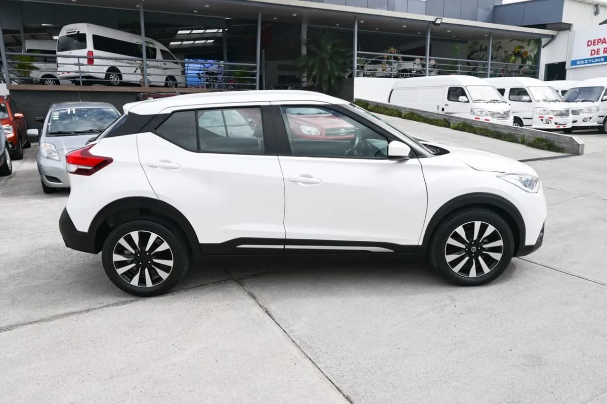 NISSAN NEW KICKS ADVANCE 1.6 Advance Mt año 2019