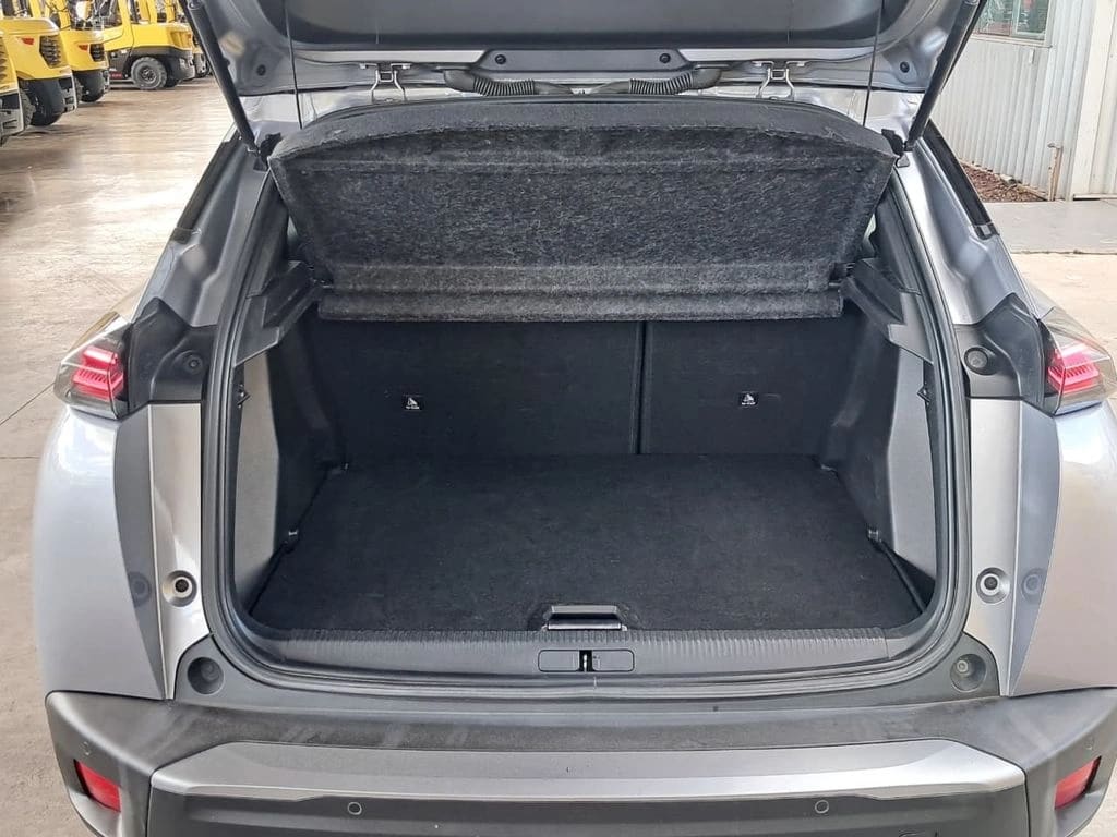 Peugeot 2008 1.5 Allure At Diesel 4x2 año 2025