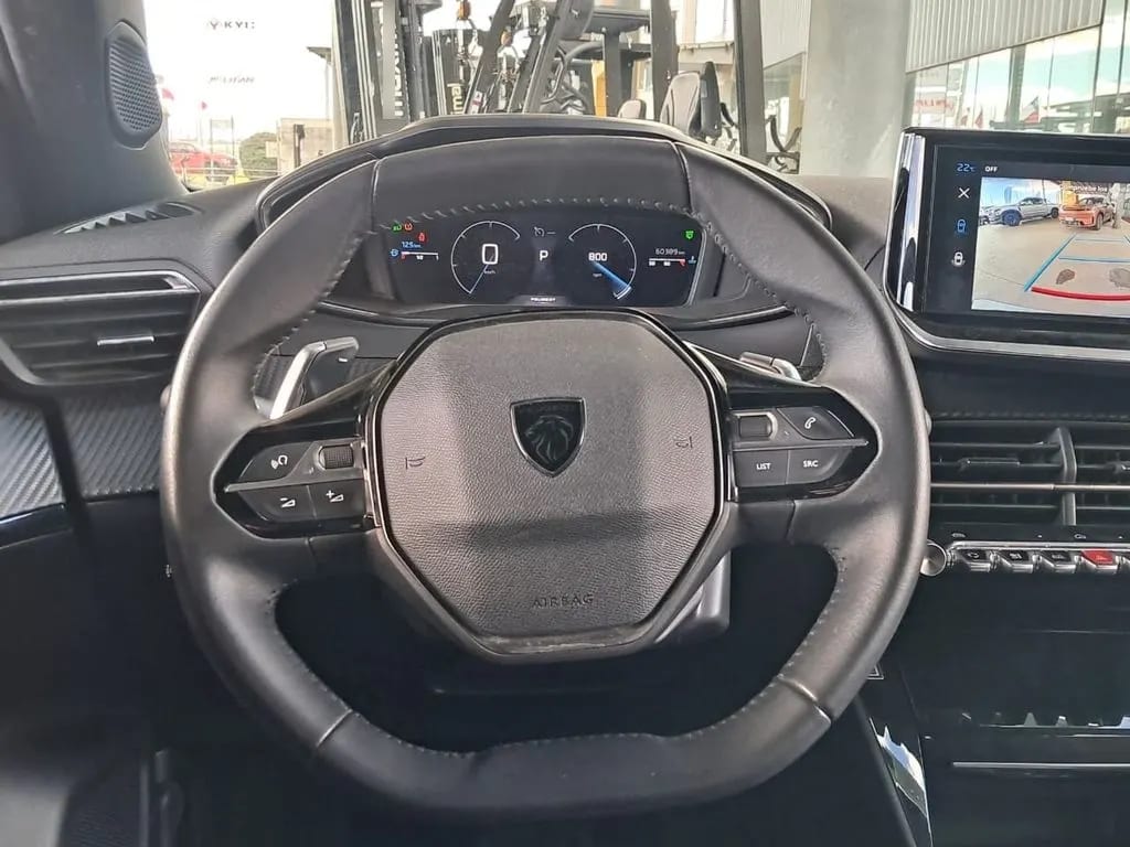 Peugeot 2008 1.5 Allure At Diesel 4x2 año 2025