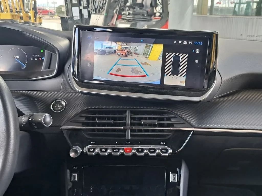 Peugeot 2008 1.5 Allure At Diesel 4x2 año 2025