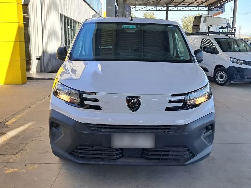 Peugeot Partner L1 1.5 Mt 4x2 año 2025