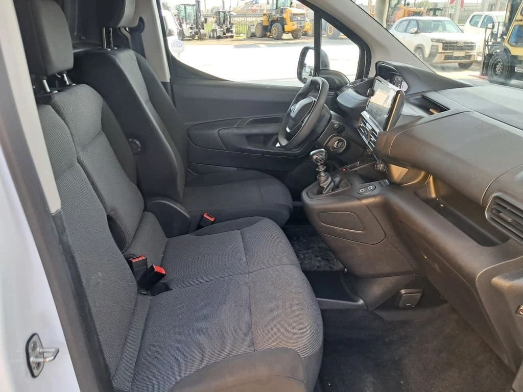 Peugeot Partner L1 1.5 Mt 4x2 año 2025